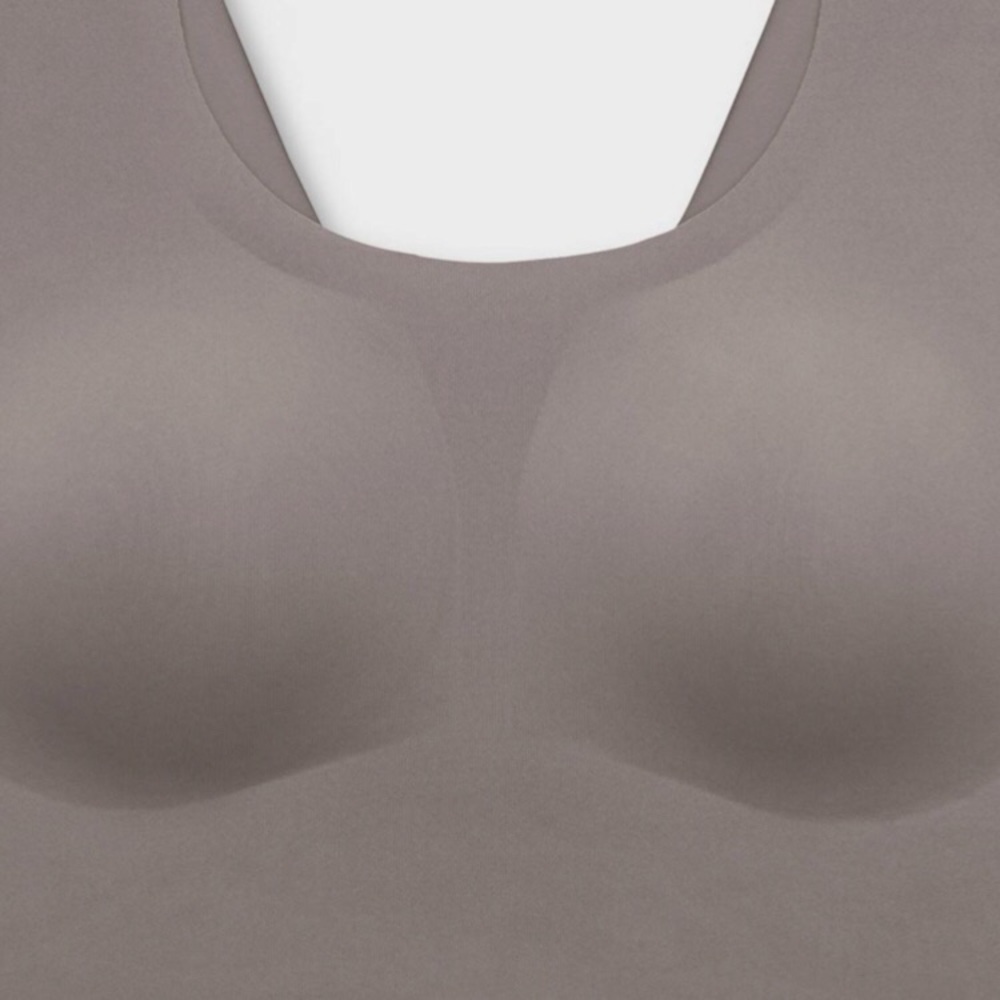 True & co. BRA grey. Large. Removable cups